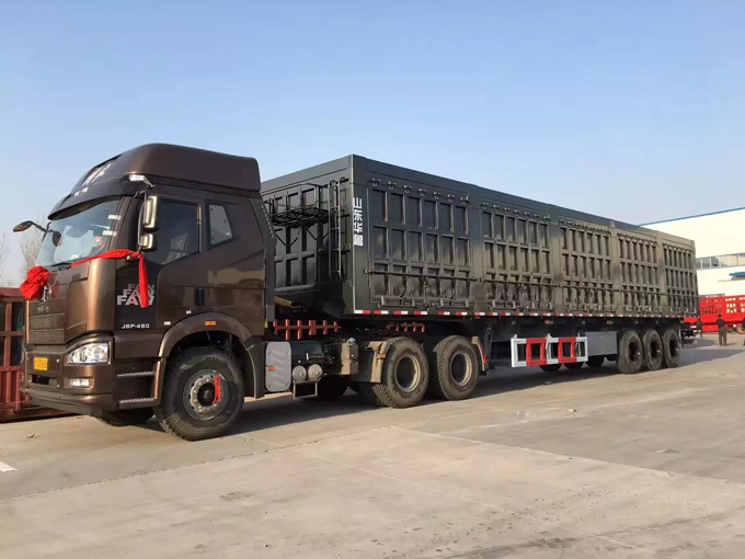 侧翻自卸半挂车